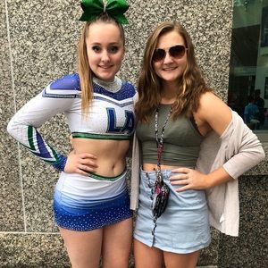 Meet your Posher, Abby